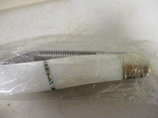 Rough Rider "Always Ready!" Mother of Pearl Handle 3 Blade Folding Blade Knife - 2