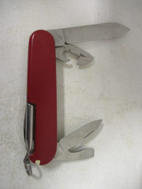 Five Swiss Army Style Utility Knives - 9