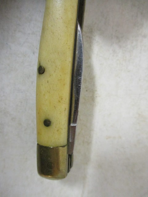 Three Pocket Knives - 4