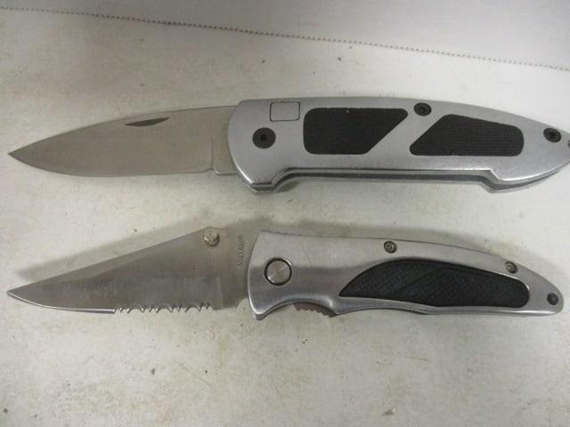 Silver and Blacke Thumb Stud Folding Blade Knife and Push Button Folding Blade Knife - 2
