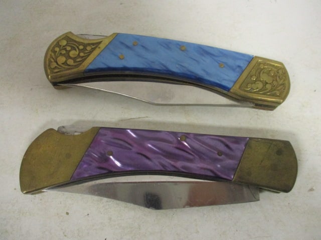 Pakistan Iridescent Purple and Blue Handle Folding Blade Knives: .