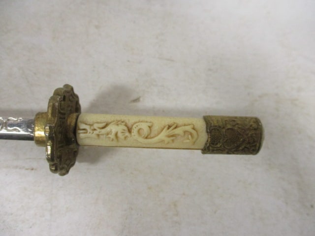 Three Decorative Fixed Blade Knives - 8