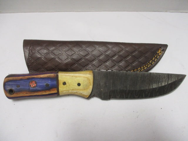 Damascus Fix Blade Knife with Leather Sheath (1 of 6)