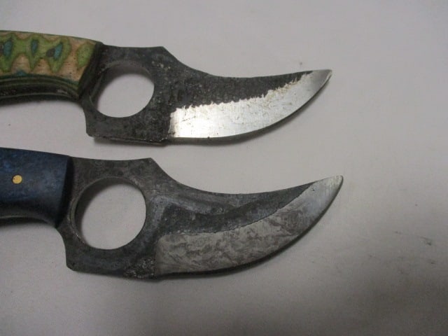 Two Damascus Short Skinner Fixed Knife with Leather Sheath - 2
