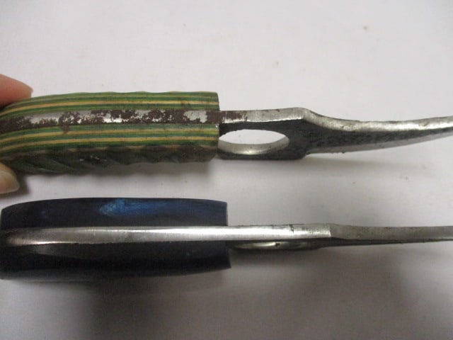 Two Damascus Short Skinner Fixed Knife with Leather Sheath - 4