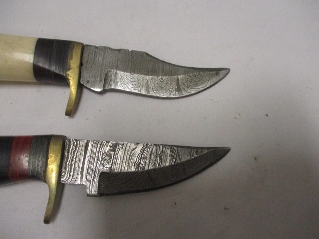 Two Damascus Short Skinner Fixed Knife with Leather Sheath - 2