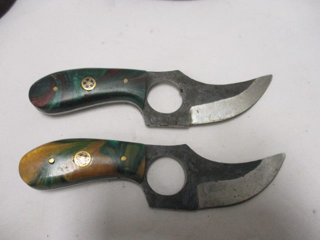 Two Damascus Short Skinner Fixed Knife with Leather Sheath - 2