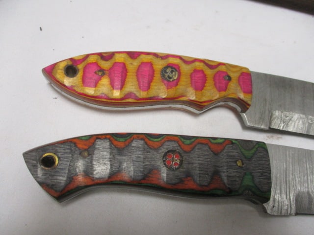 Two Damascus Railroad Bull Nose Knife with Leather Sheaths - 3
