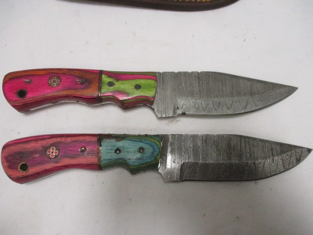 Two Damascus Fixed Hunting Knife with Leather Sheaths - 2