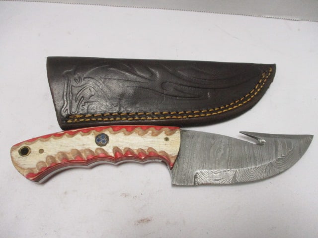 Damascus Gut Hook Knife with Leather Sheath (1 of 7)
