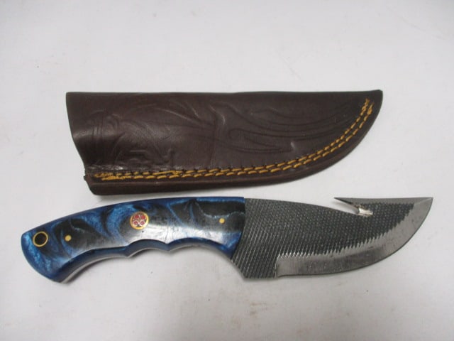 Damascus Gut Hook Knife with Leather Sheath (1 of 7)