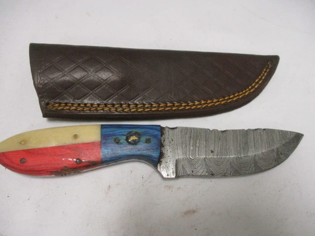 Damascus Hunting Knife with Leather Sheath (1 of 7)
