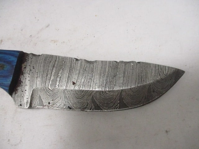 Damascus Hunting Knife with Leather Sheath - 2
