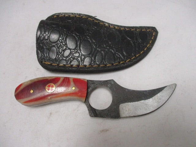 Damascus Short Skinner Knife with Leather Sheath (1 of 6)