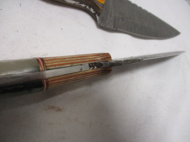 Two Damascus Hunting Knives with Leather Sheaths - 6
