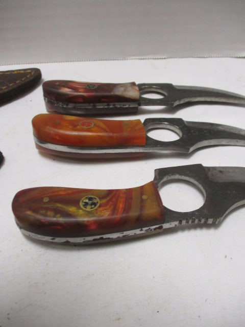 Three Damascus Short Skinner Knives with Leather Sheaths - 4