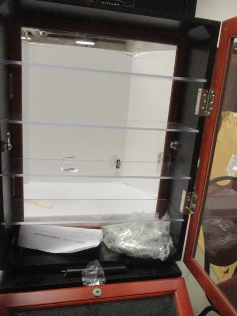 Buck knives Display with Locks and Keys on wheels - 7