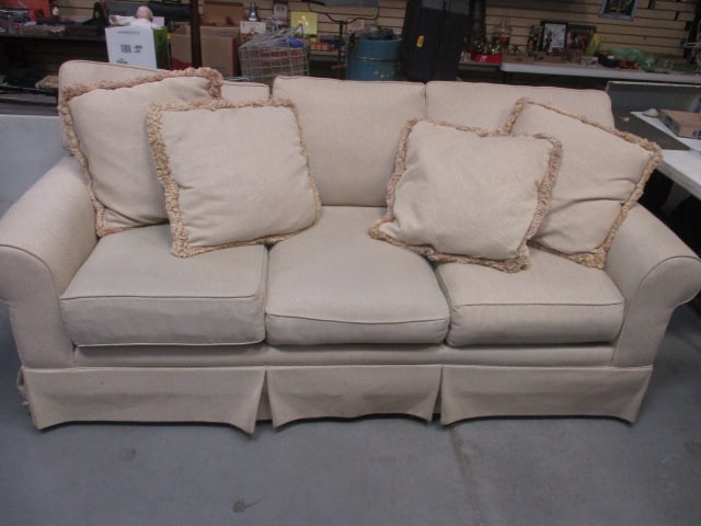 Destinations by Century Tweed Sofa: 84"
