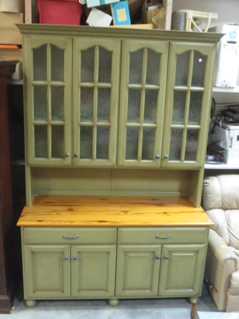 8 Door/2 Drawer Hutch Cabinet w/Textured Glass Doors: 62 x 25 x 91 (Drawers are soft close)