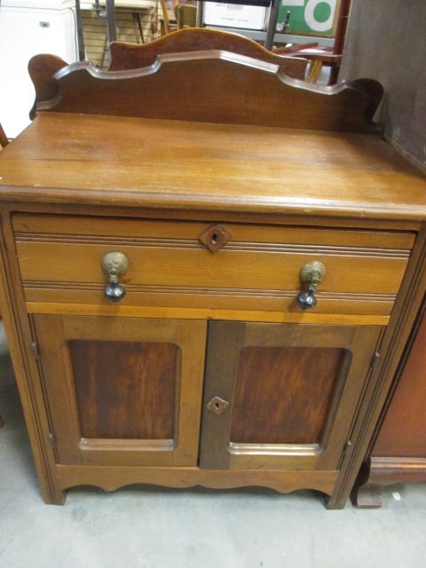 Antique Washstand/dry sink w/Dovetail Drawer & 2 Doors (1 of 4)