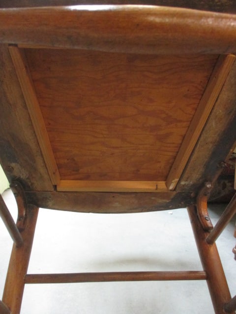 Vintage Spindle Back Hardwood Rocker - 5