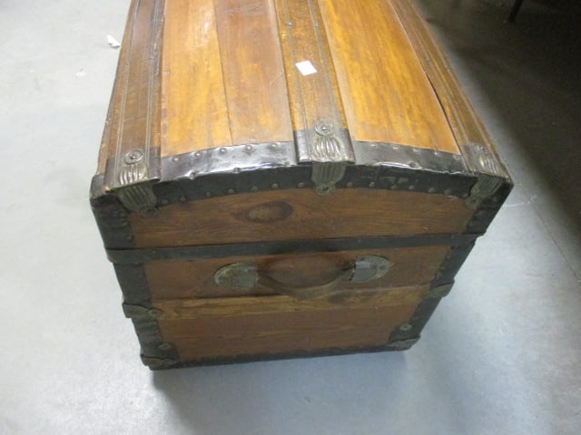 Dome Top Steamer Trunk w/Metal Reinforcements - 3