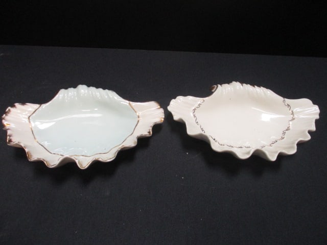 Acanthus Leaf Porcelain Shell Dish (Lot of 2): Green 1 has a chip