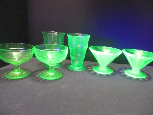 Uranium Glass (Lot of 4) Sherbets & 2 Sundae Dishes: .