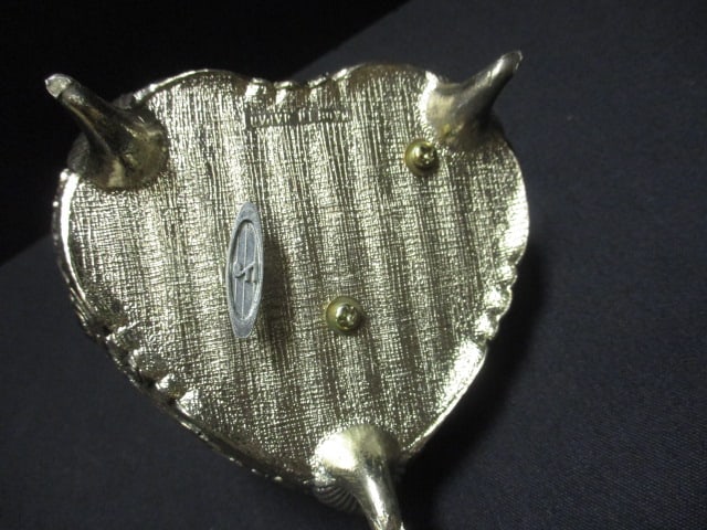 Musical Victorian Style Trinket Box - 6