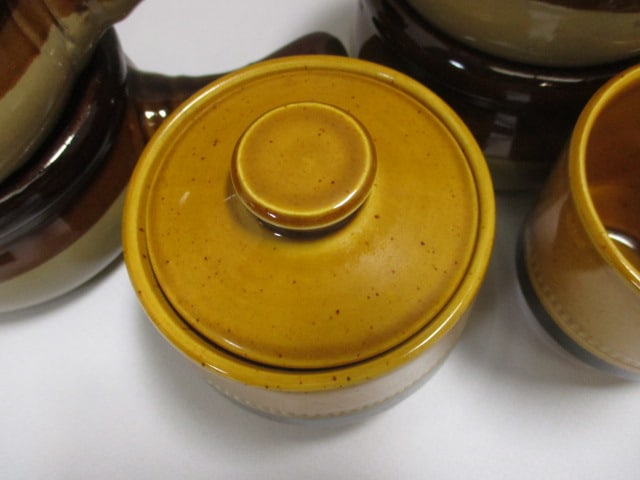 4 Handled Soup Bowls, Fuji Stone Sugar Dish & 6 Mugs - 5