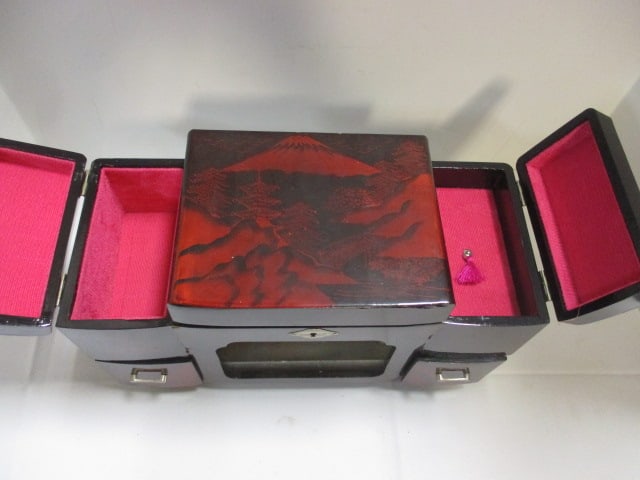 Japanese Red/Black Lacquer Jewelry Box - 6
