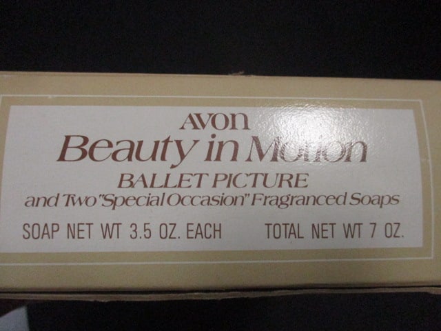 Avon Beauty in Motion Ballet Picture Soap Set in Box - 3