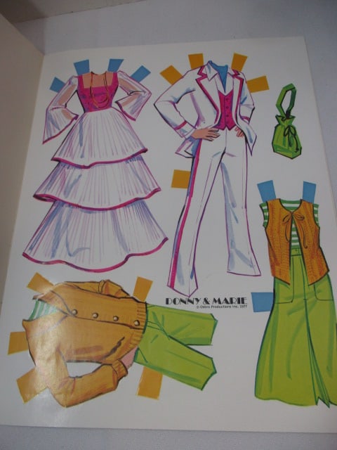 1977 Donny & Marie Paper Dolls Book - 4