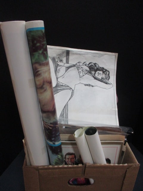 Farah Fawcett Memorabilia & Collectibles Grouping (1 of 7)
