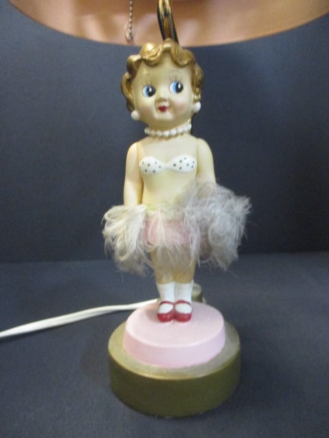 Retro Sassy Doll Table Lamp w/Metal Pink Tiered Shade - 3
