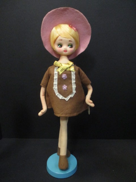 Herman Pecker Mod 1960's Big Eye Pose Dolls (Lot of 2) & Pose Doll Music Box Doll - 5