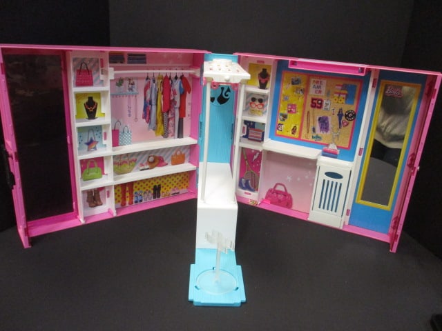 Barbie Dream Closet Wardrobe Carry Case - 2