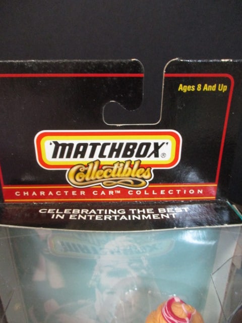 Matchbox 'I Dream of Jeannie' 1999 Diecast Car, Snoop on a Stoop Doll, - 4