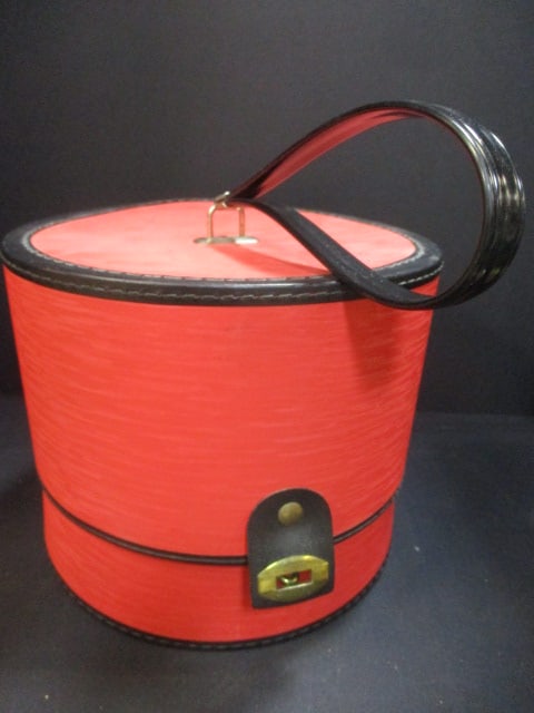 1960's Pill Box Hat & Red Hat Box (1 of 4)