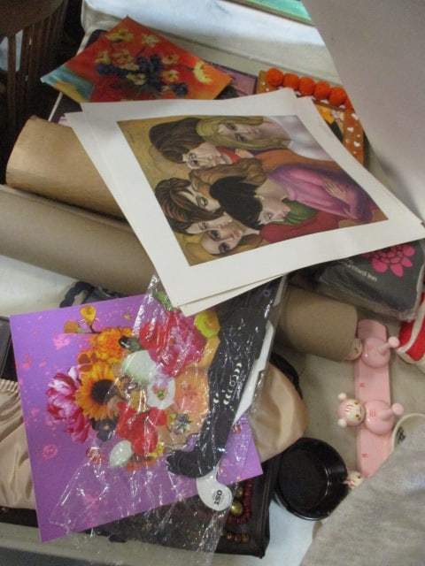 Table Lot-Prints, Praying Hands, Rabbit Wall hanging, etc. - 14