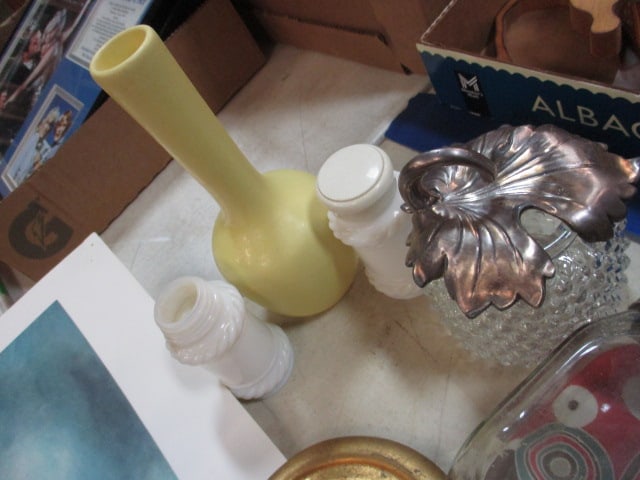 Table Lot-Prints, Praying Hands, Rabbit Wall hanging, etc. - 6