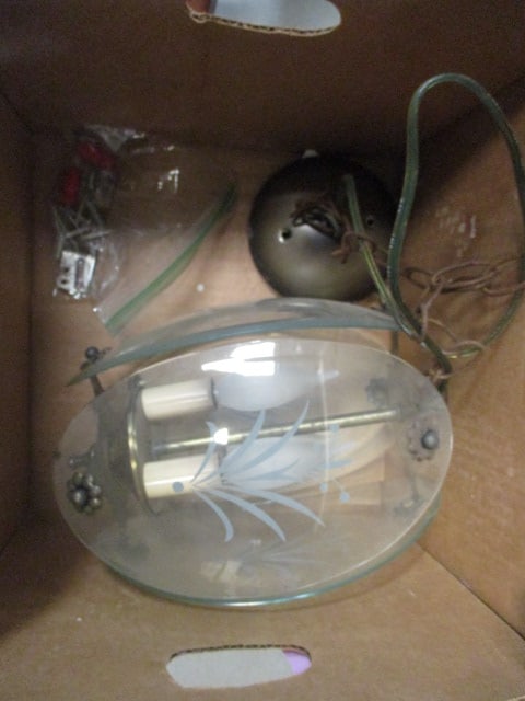 Hardwire Hanging Light (4 Panel/3 Light): 10"