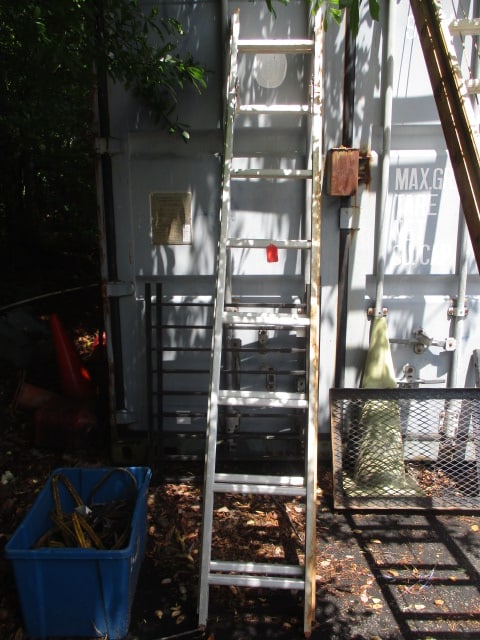 24 Foot Aluminum Extension Ladder (1 of 4)