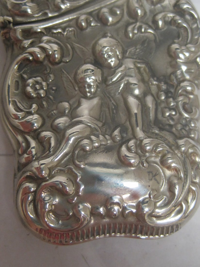 Victorian Art Nouveau Match Safe with Cherubs - 2