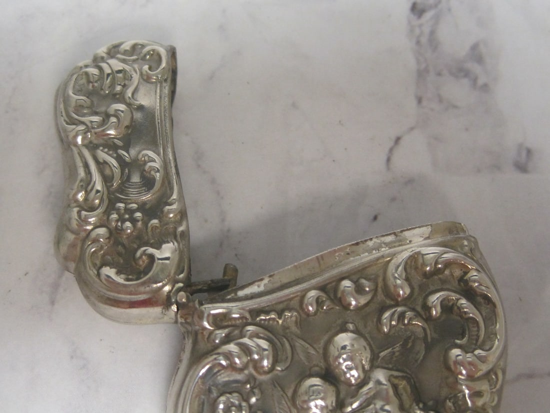Victorian Art Nouveau Match Safe with Cherubs - 5