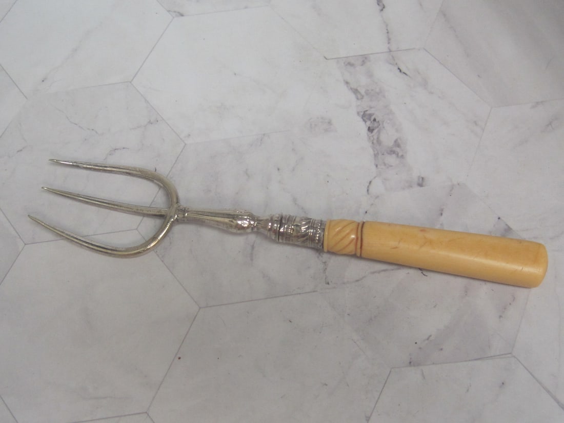 English Victorian Silverplate Bread Fork (1 of 6)