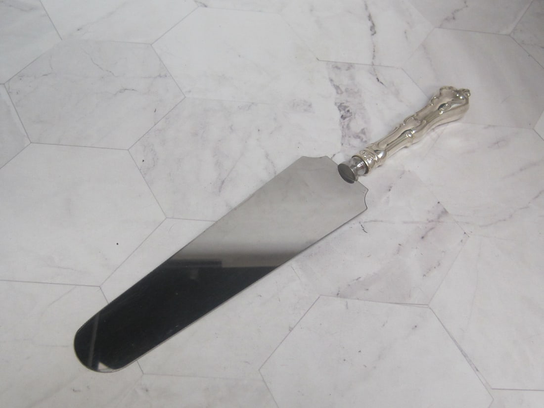 Vintage Sterling Silver Handled Pie Server: 9" long