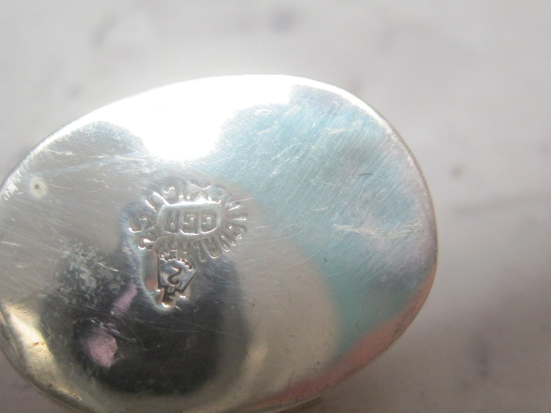 Sterling Silver Pill Box with Black Onyx on Top - 4
