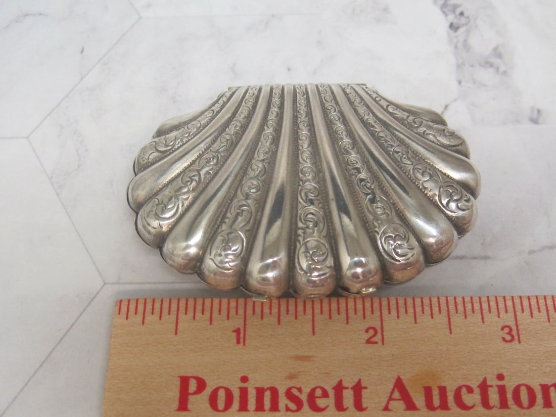 Vintage Shell Shape Box - 4
