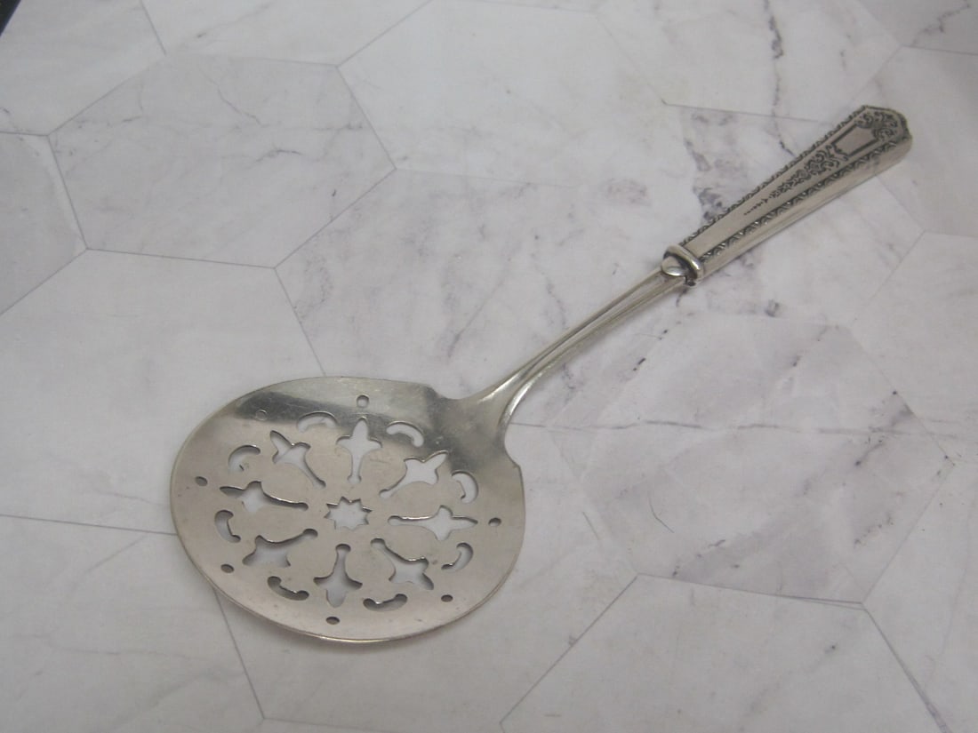 Sterling Silver Handled Tomato Server (1 of 6)
